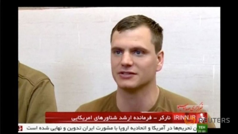 iran tha 10 thuy thu va 2 tau my