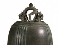 chiem nguong hien vat co son son thep vang