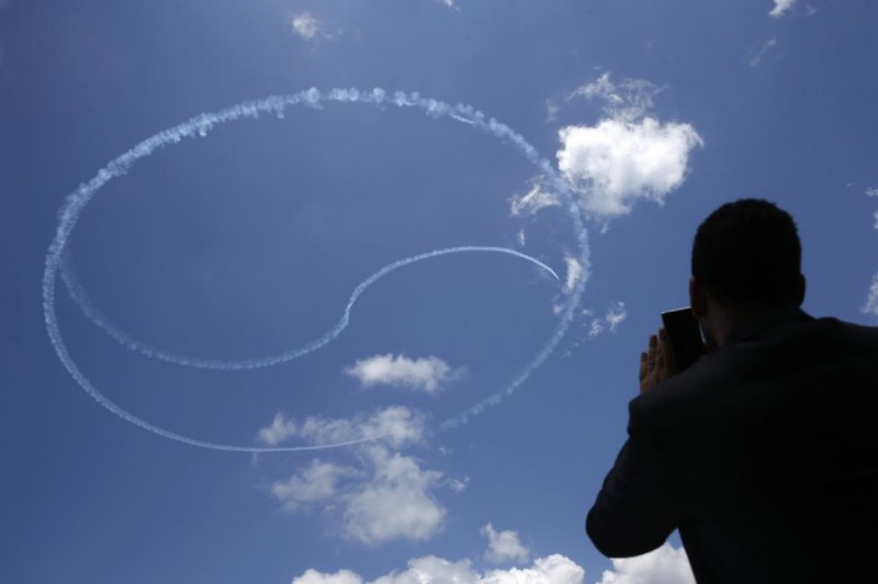 nhung man nhao lon dep mat o singapore airshow 2016