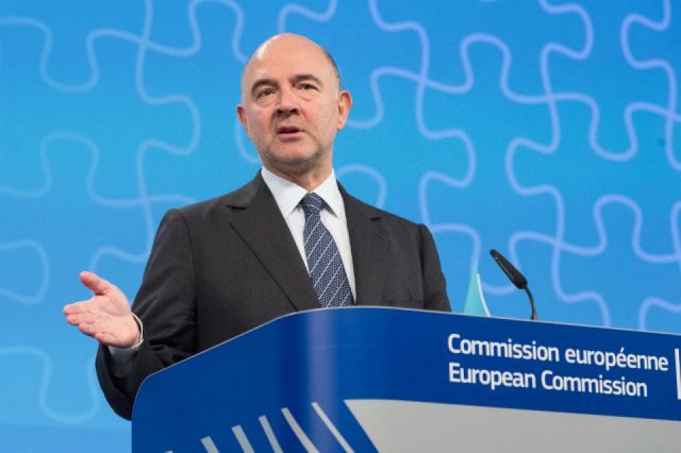 eurozone lac quan nhung khong chu quan