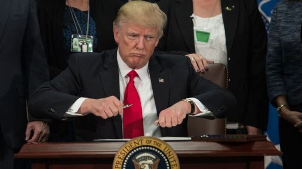 Ông Trump "hắt hơi", Mỹ Latin "cảm lạnh" ong trump hat hoi my latin cam lanh