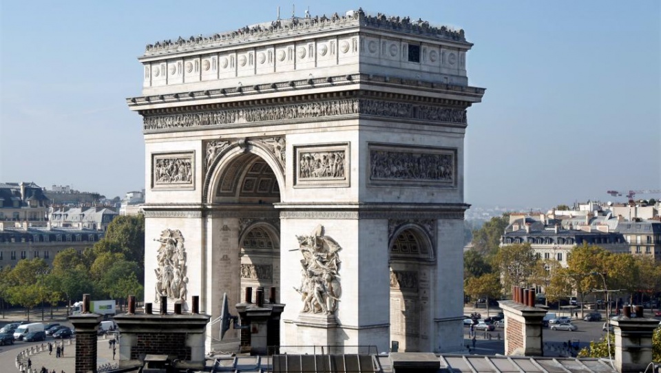 phap paris mat 15 trieu khach du lich sau cac vu khung bo