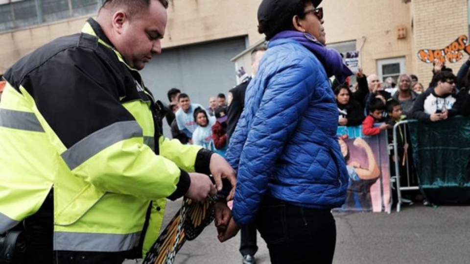 nhung so lieu gay tranh cai ve chinh sach nhap cu moi o my