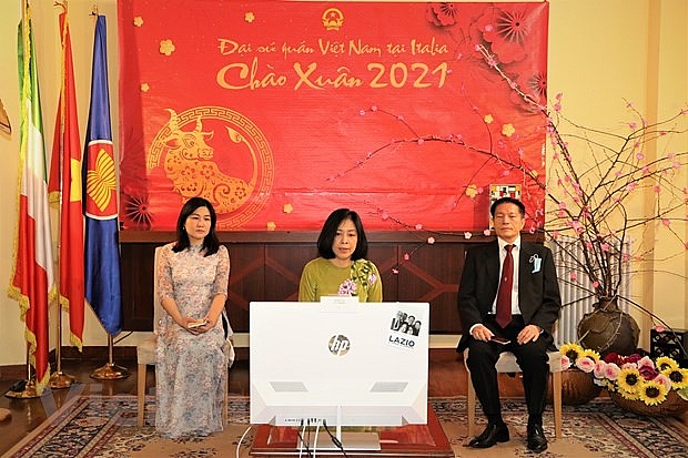 Đại sứ Việt Nam tại Italy Nguyễn Thị Bích Huệ phát biểu nhân dịp Tết Tân Sửu 2021. (Nguồn: TTXVN)