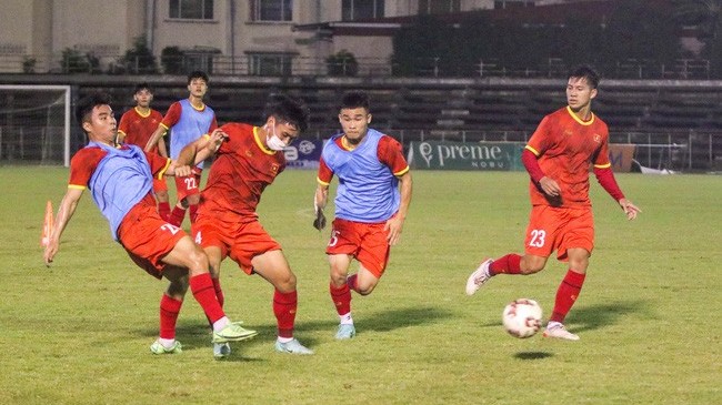 u23 dong nam a 2022 doi tuyen viet nam lam nong truoc gio ra san quyet dau voi u23 singapore