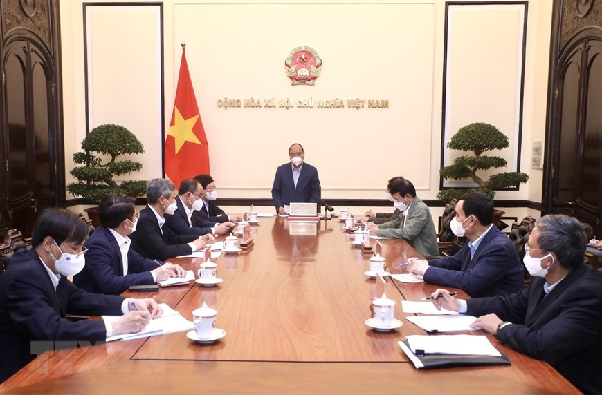 Chủ tịch nước chủ trì họp về việc đưa người Việt từ Ukraine về nước