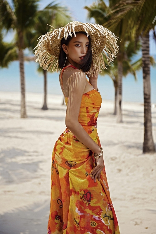 Vẻ đẹp khỏe khoắn của Tiểu Vy như 'sinh ra để chụp bộ ảnh' này.