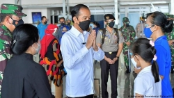 Vụ chìm tàu ngầm Indonesia: Thân nhân của 53 thủy thủ đoàn sẽ được hỗ trợ xây nhà