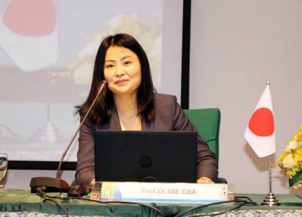 Giáo sư, Tiến sĩ Mie Oba của Đại học Kanagawa, chỉ ra tầm quan trọng của chuyến công du 3 nước Đông Nam Á bao gồm Indonesia, Việt Nam và Thái Lan, của Thủ tướng Nhật Bản Kishida Fumio. (Nguồn: Bangkok Post)