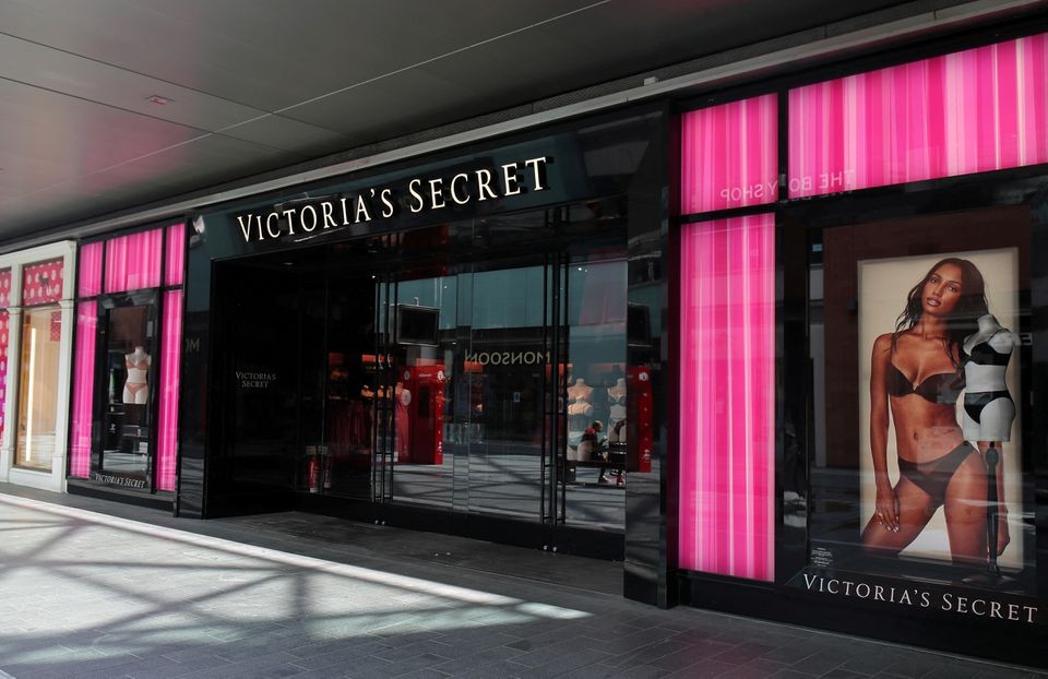 Trong tuyên bố của mình, Victoria's Secret đã xác nhận đạt được thỏa thuận đền bù cho công nhân bị thôi việc. (Nguồn: Reuters)