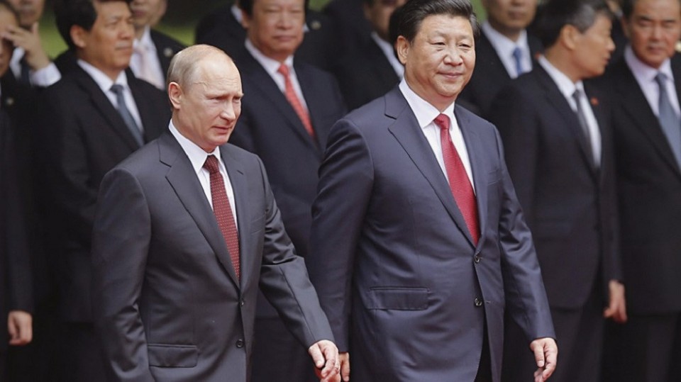 nga trung tang cuong quan he qua chuyen tham cua putin