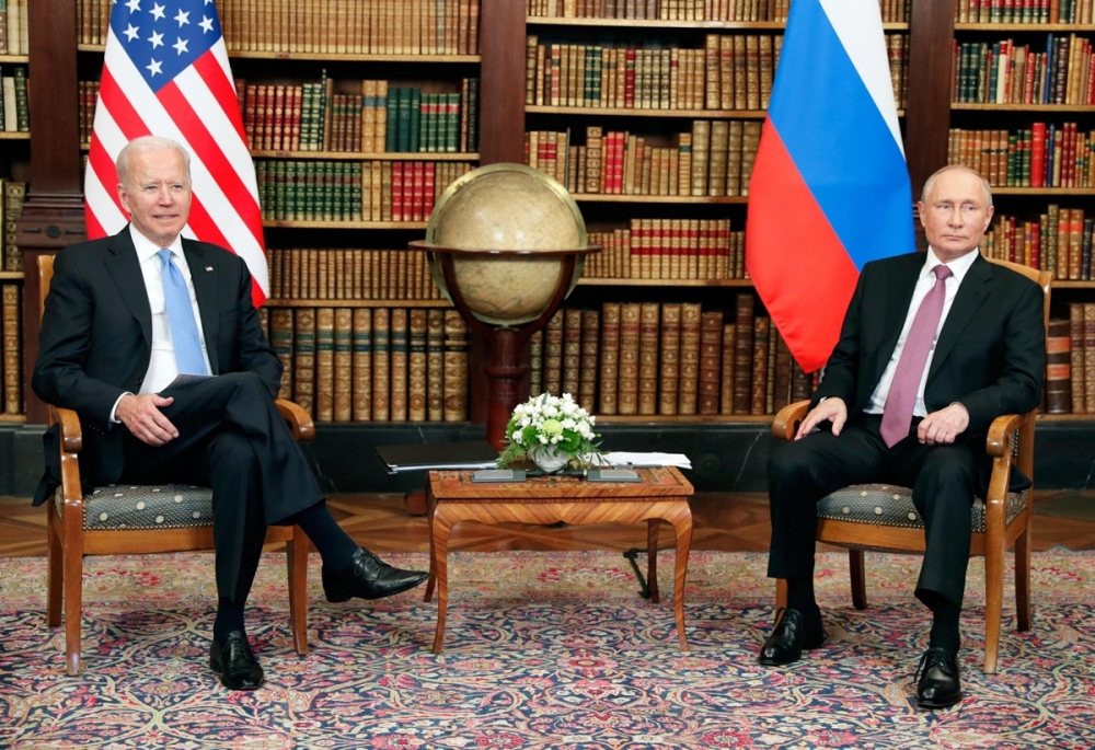 Hội nghị thượng đỉnh đầu tiên giữa Tổng thống Nga Vladimir Putin và người đồng cấp Mỹ Joe Biden được nhiều chuyên gia đánh giá là 'mang tính xây dựng' và có ý nghĩa quan trọng. (Nguồn: AP)