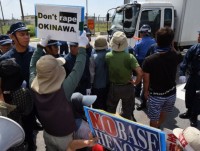 thu tuong nhat ban hua hen di chuyen can cu my tai okinawa