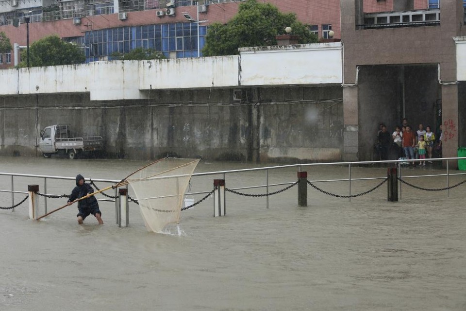 mua lu kinh hoang o trung quoc
