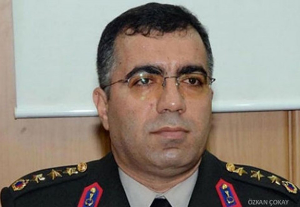 ai dung sau cuoc dao chinh tho nhi ky