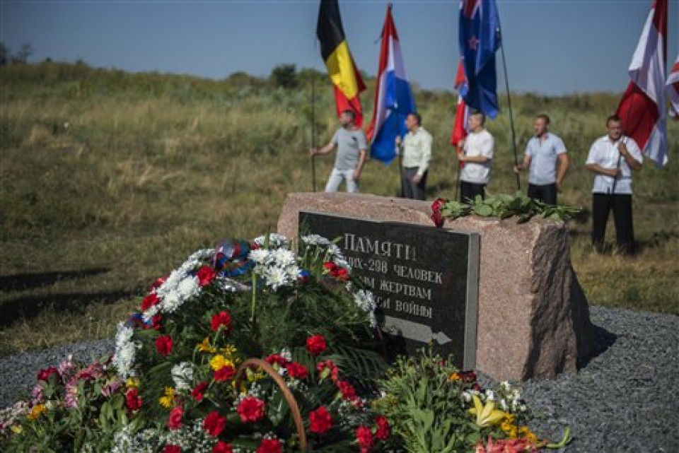 ukraine tuong niem nan nhan vu roi may bay mh17