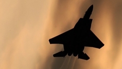 Hệ thống Vòm Sắt Israel suýt bắn hạ máy bay F-15 đồng đội trong cuộc chiến Gaza