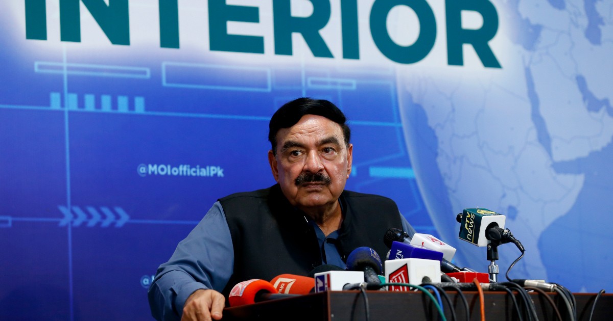 Bộ trưởng Nội vụ Pakistan Sheikh Rashid phát biểu trong cuộc họp báo về vụ Quan hệ Afghanistan-Pakistan lao dốc vì vụ bắt cóc con gái Đại sứ