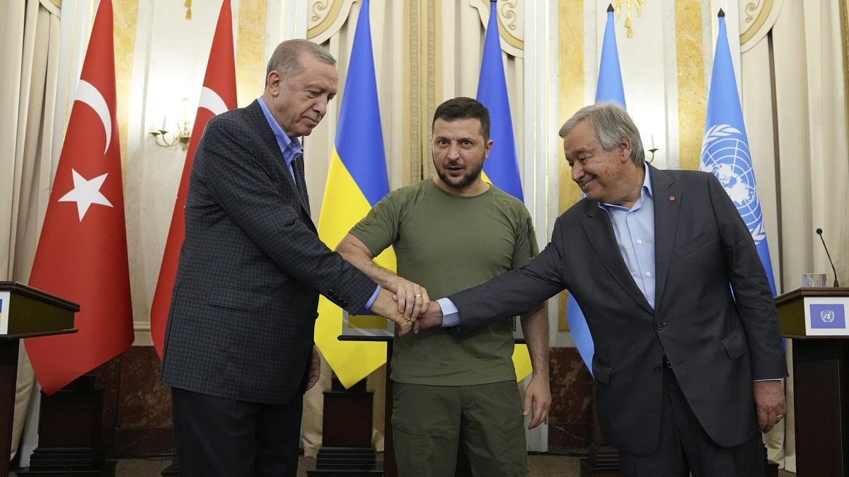 tho nhi ky muon mo canh cua the gioi keu goi cac nuoc doi thoai voi nga