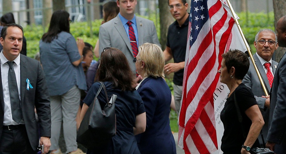 ba clinton huy chuyen di van dong vi van de suc khoe