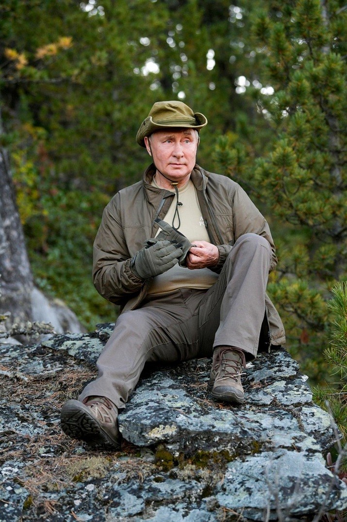 Gạt công việc bộn bề sang một bên, Tổng thống Nga đã có những giây phút thư giãn, bình dị.