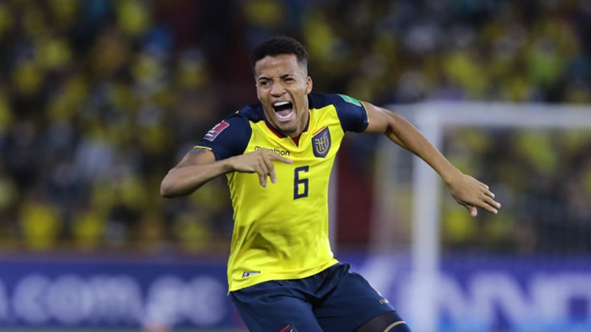 Cầu thủ Byron Castillo thi đấu cho đội tuyển Ecuador, đội tuyển có suất tham dự vòng chung kết World Cup 2022 tại Qatar. (Nguồn: Reuters)