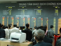 day manh tham gia cac the che tai chinh tien te ngan hang