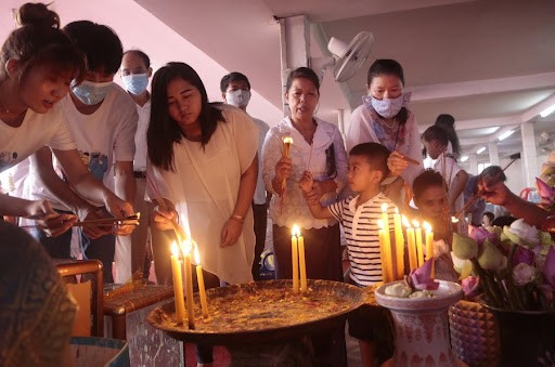 Thủ tướng Campuchia Hun Sen kêu gọi người dân tăng cường biện pháp đề phòng bùng phát lây nhiễm quy mô lớn trong dịp lễ Pchum Ben diễn ra từ ngày 5-7/10. (Nguồn: THX)