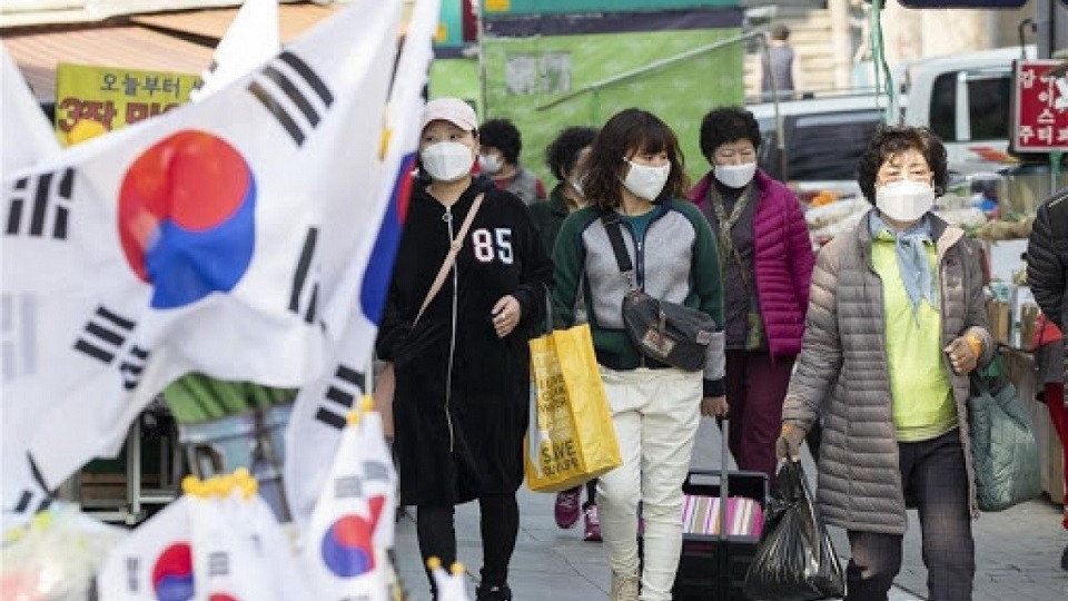 han quoc chuan bi mo cua binh thuong moi lay tiem chung covid19 la chia khoa