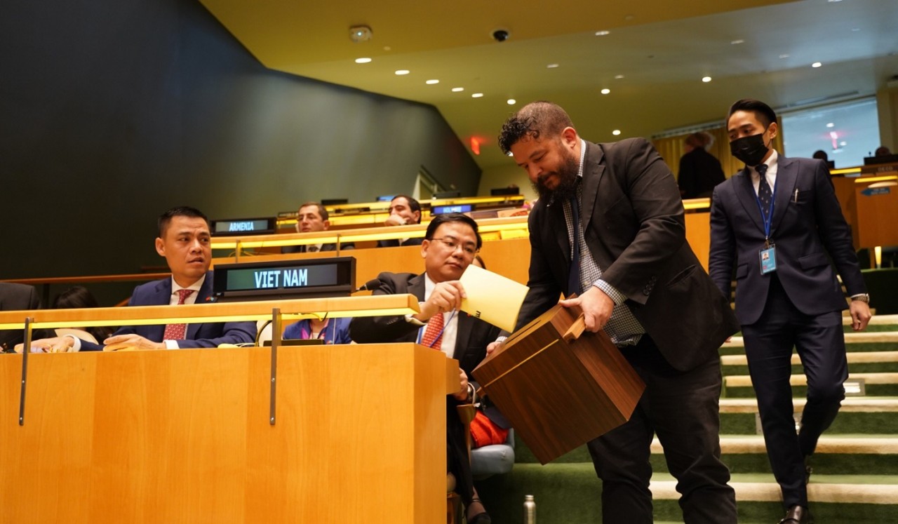 Nỗ lực vận động 'nước rút' trước giờ G bỏ phiếu và thành quả trúng cử Hội đồng Nhân quyền trong cuộc cạnh tranh gắt gao