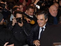 bau cu tong thong phap canh ta doi mat nhieu kho khan