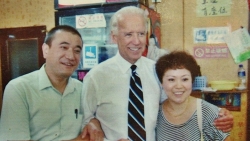 Joe Biden - Người làm dậy sóng câu chuyện 'ngoại giao mì' tại quán ăn bình dân ở Trung Quốc