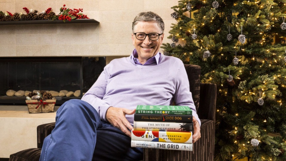 bill gates bat mi 5 cuon sach ong yeu thich nhat trong nam