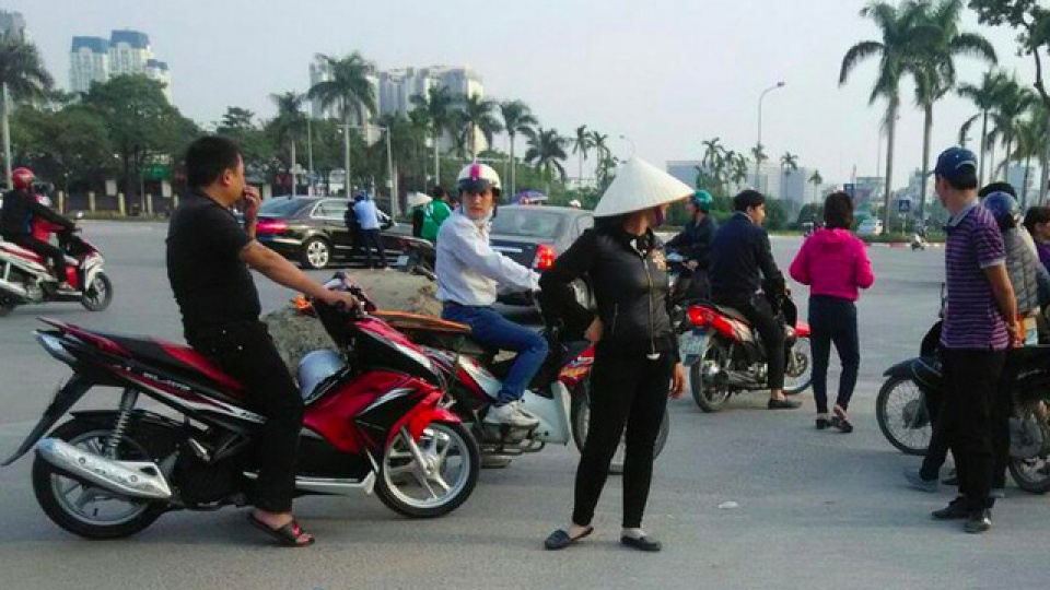 chuyen chiec ve quanh san my dinh len bao indonesia