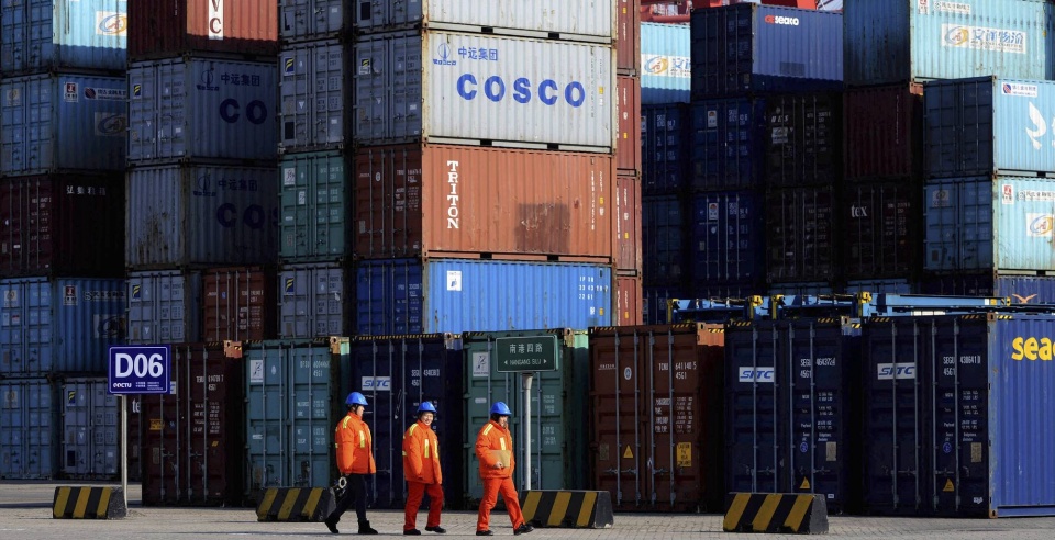 thuong chien my trung xuat khau cua trung quoc bat ngo sut giam