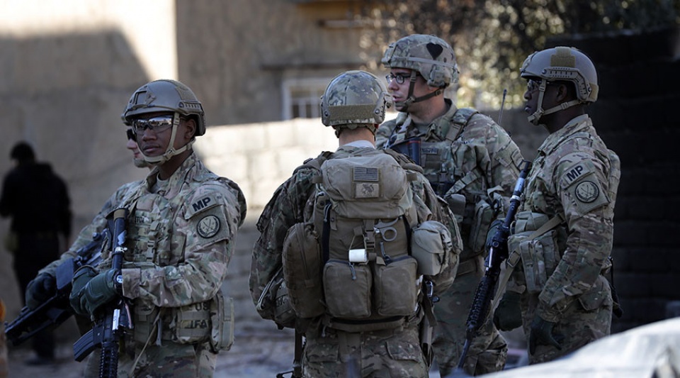 cac chien binh se di ve dau neu is tan ra