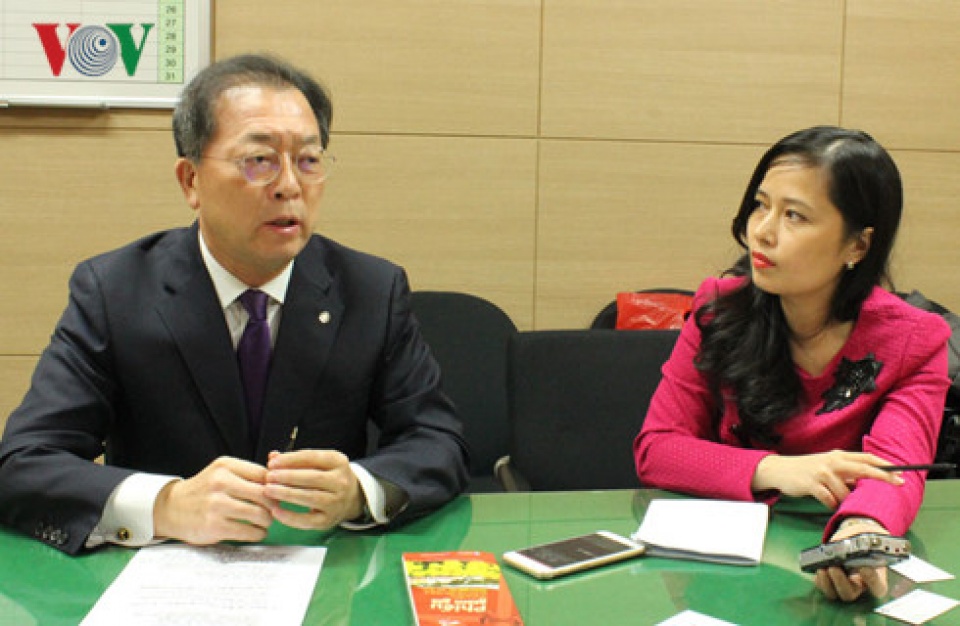 khach du lich viet nam duoc chao don o han quoc