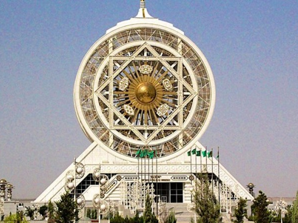 Ashgabat - thành phố đá cẩm thạch
