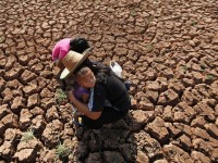 2016 lap ky luc nam nang nong moi