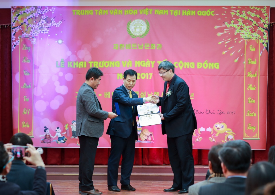 khai truong trung tam van hoa viet nam tai han quoc