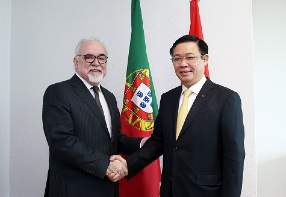 pho thu tuong vuong dinh hue tham lam viec tai bo dao nha