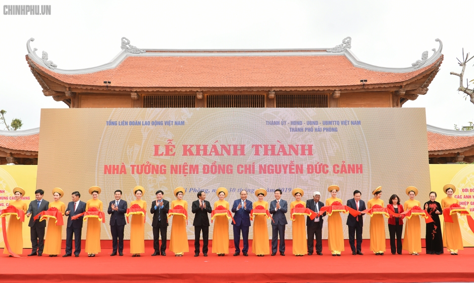 Khánh thành Nhà tưởng niệm đồng chí Nguyễn Đức Cảnh khanh thanh nha tuong niem dong chi nguyen duc canh