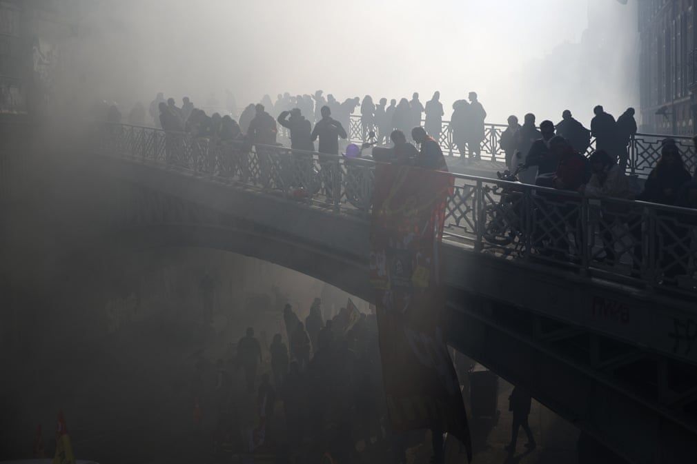 anh an tuong trong tuan 6 121 lang huong quang phu cau nguoi iran noi gian va tham kich ban nham may bay