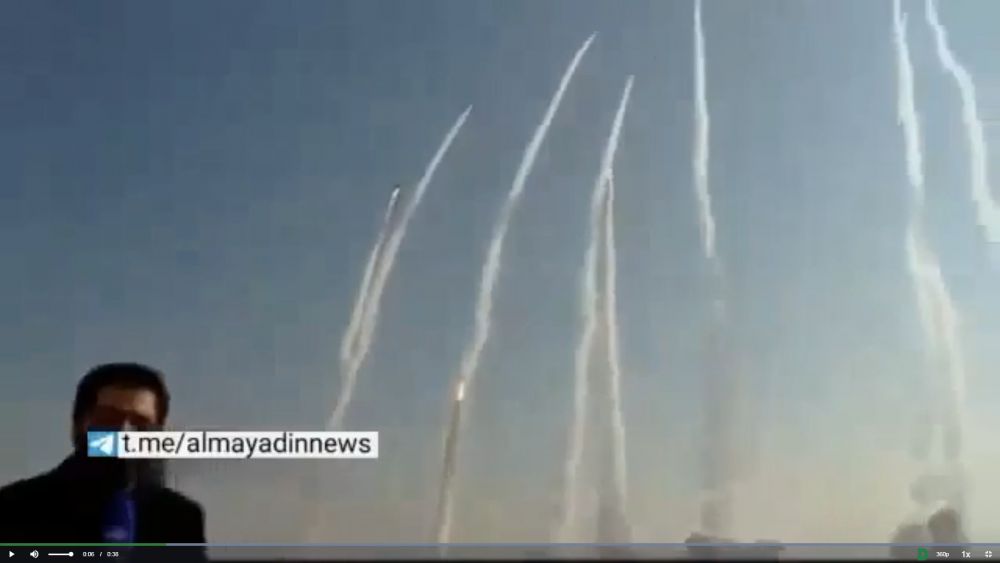 Bất chấp căng thẳng với Mỹ, Iran phô diễn sức mạnh quân sự mới nhất, phóng ‘mưa’ tên lửa