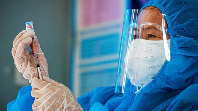 covid19 sang 81 huong dan tiem mui 3 cho nguoi da tiem vaccine sinopharm tphcm nhan tin vui phat 1 benh vien o hai phong vi tu choi san phu f0