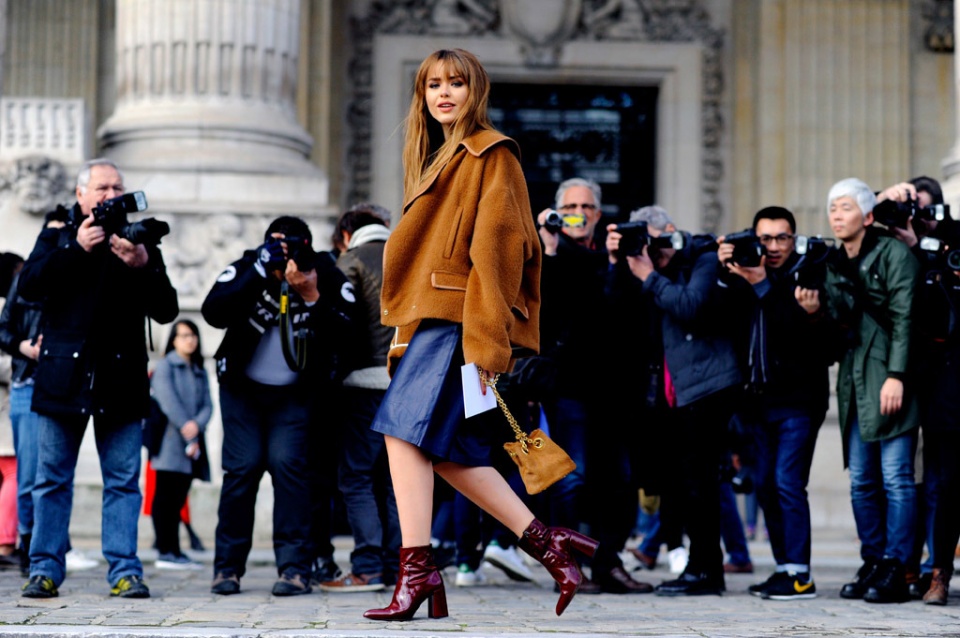 vi sao tin do thoi trang me man paris fashion week