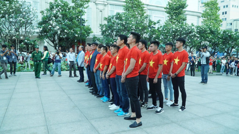 tuyen thu u23 viet nam dang huong tai tuong dai bac ho