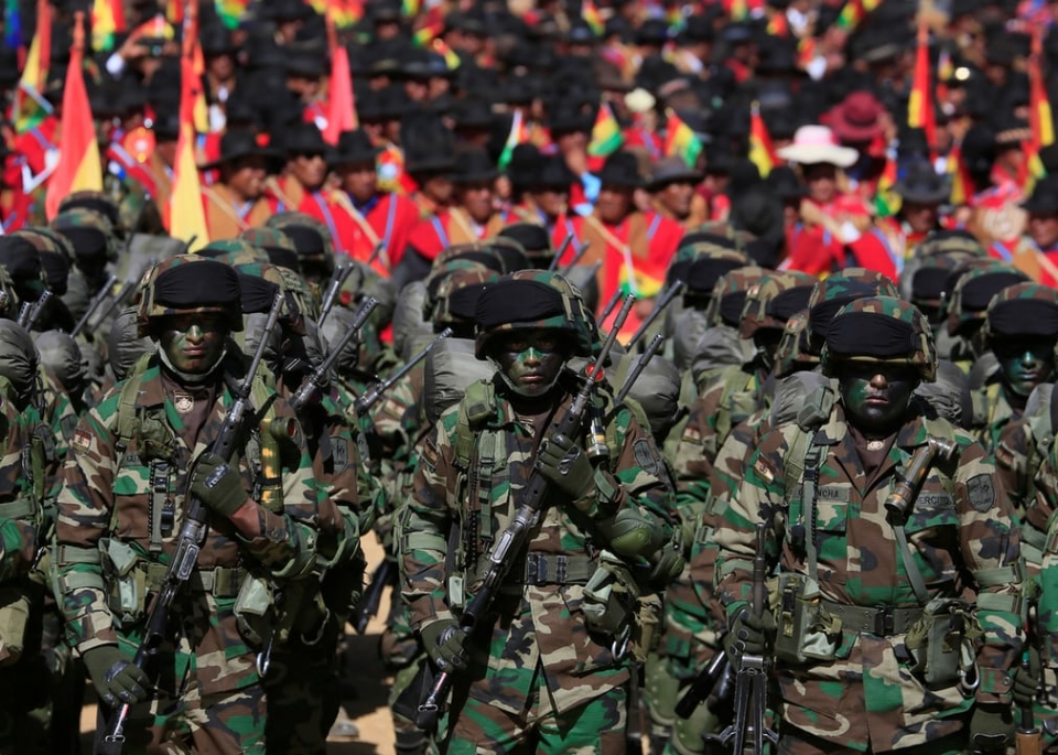 Hình ảnh diễu binh ấn tượng tại các nước trên thế giới hinh anh dieu binh an tuong tai cac nuoc tren the gioi