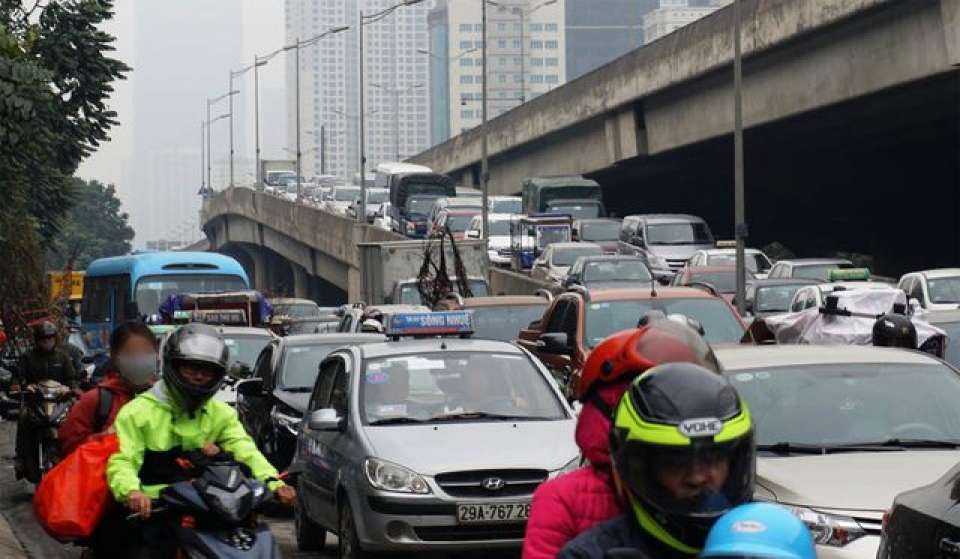 duong pho ha noi un tac kinh hoang trong ngay lam viec cuoi cung truoc khi nghi tet nguyen dan