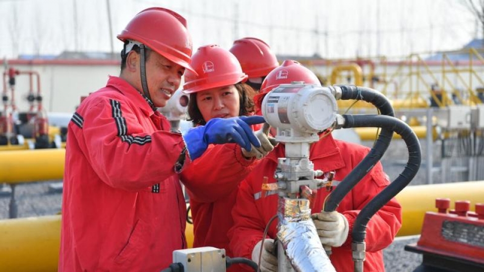 Giảm chi phí, ngành công nghiệp dầu mỏ và hóa dầu Trung Quốc khởi sắc nganh cong nghiep dau mo va hoa dau trung quoc khoi sac